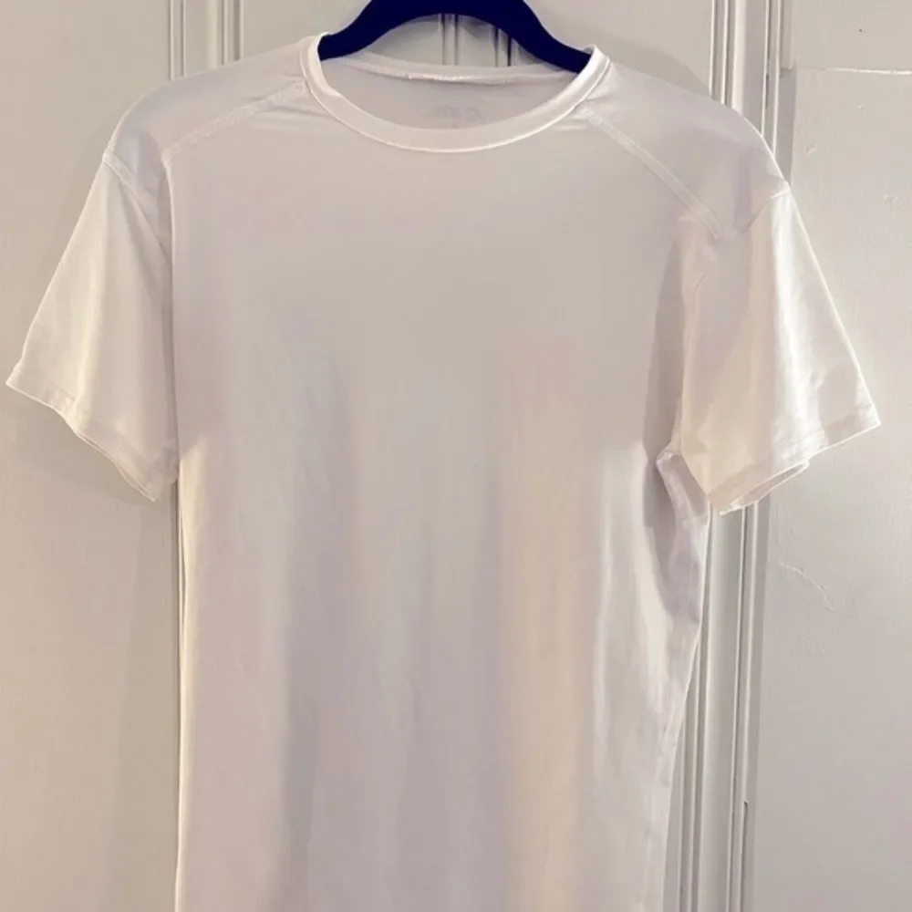 BCG‎ Mens Compression Shirt. Size M.